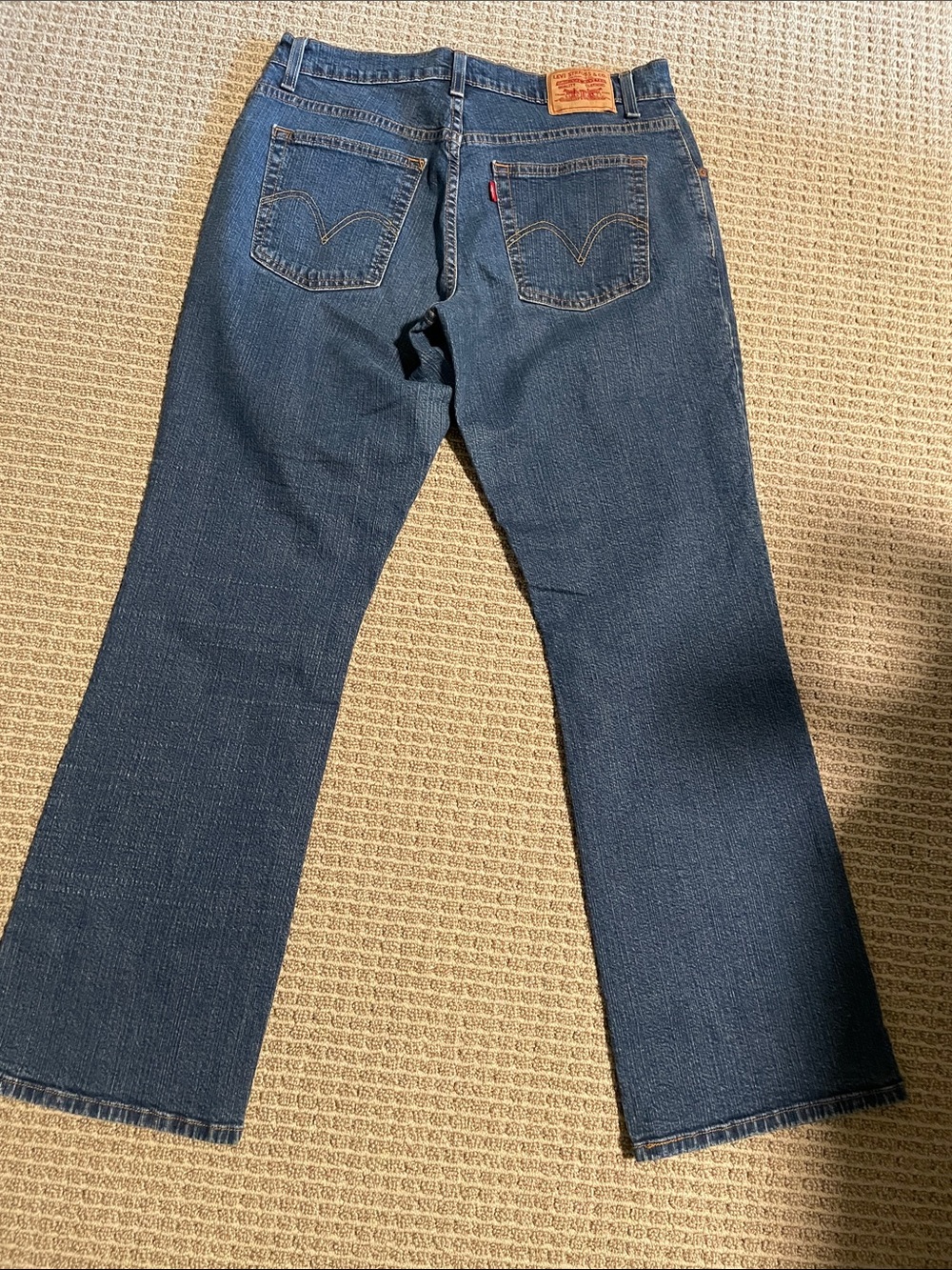 Levi's Women's Size 12 Dark Blue Relaxed Boot cut 550 Leg Jeans